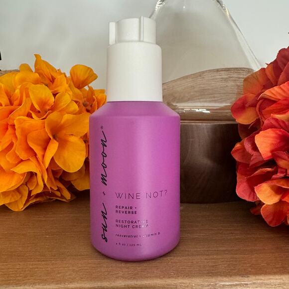 Sun + Moon Wine Not Repair and Reverse Restorative Night Cream - Picture 1 of 4